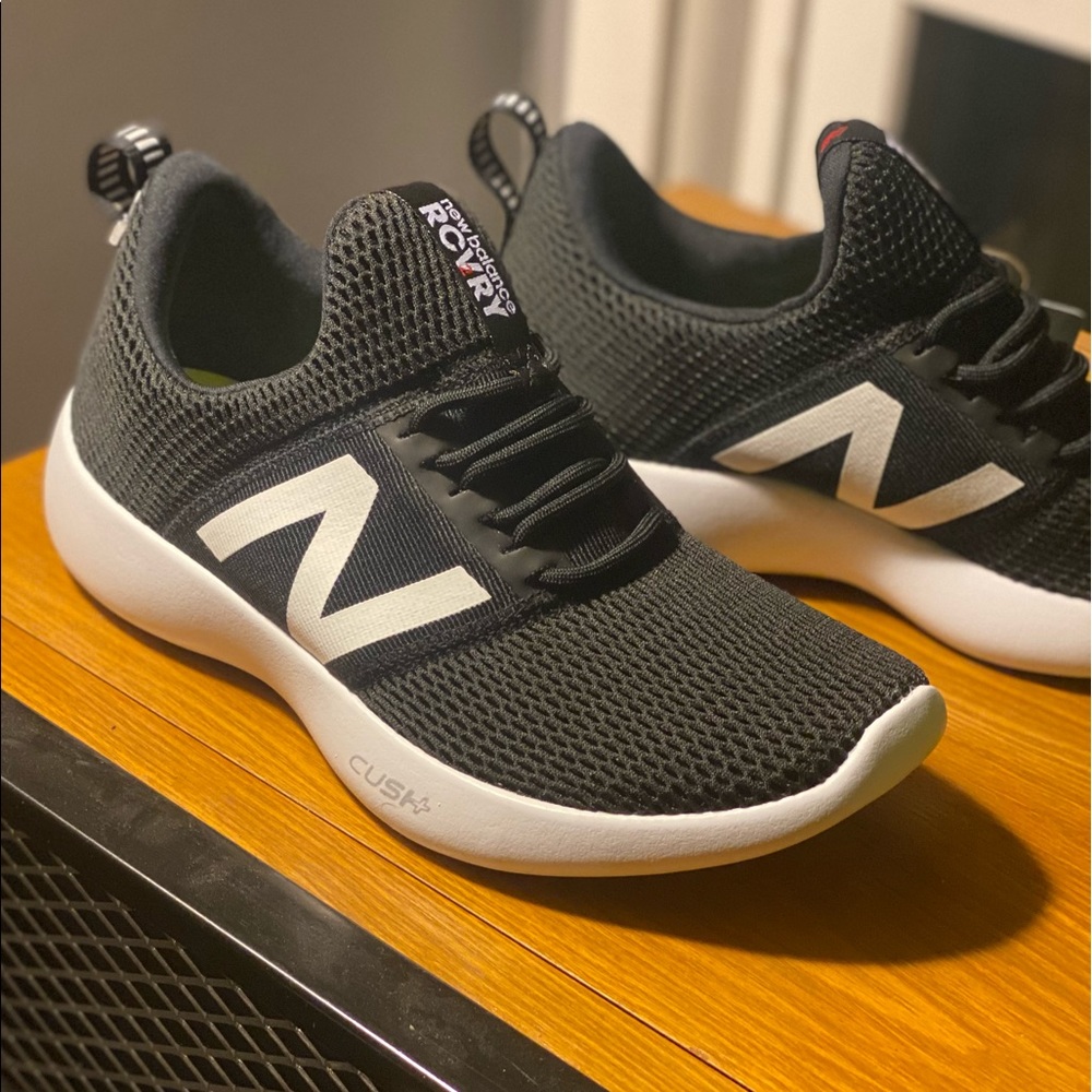 New Balance Recovery for women Black/White